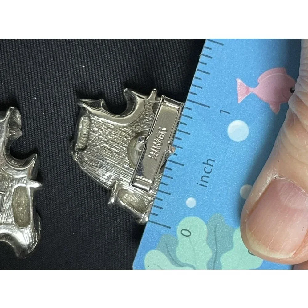 Vintage Signed Swank Lions Head Scroll Trim Cufflinks Black Silver Cuff Links